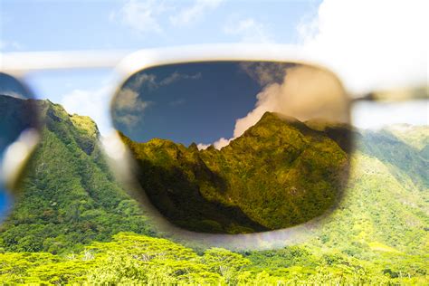 sunglasses that block uv rays.